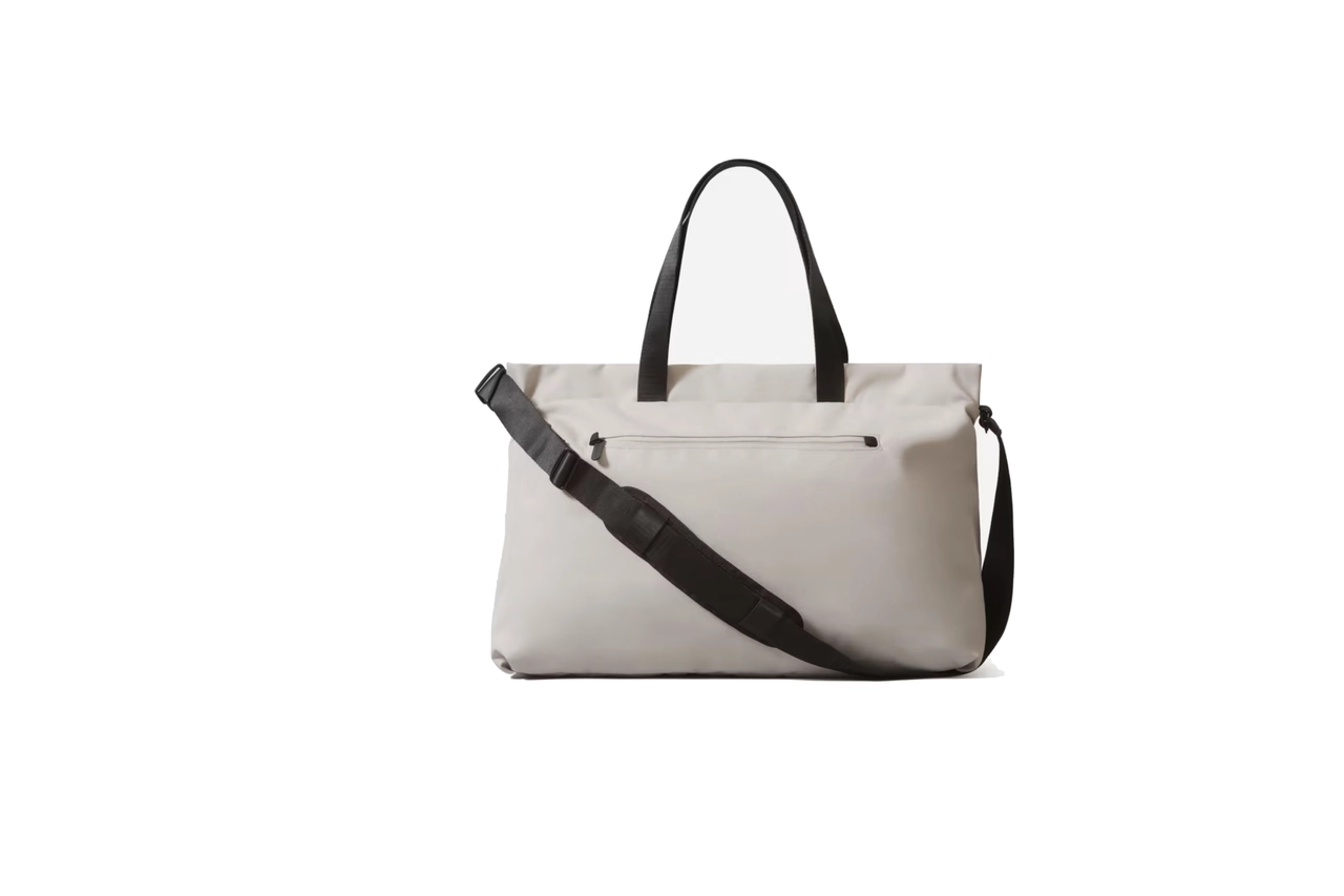 Everlane weekender bag deals