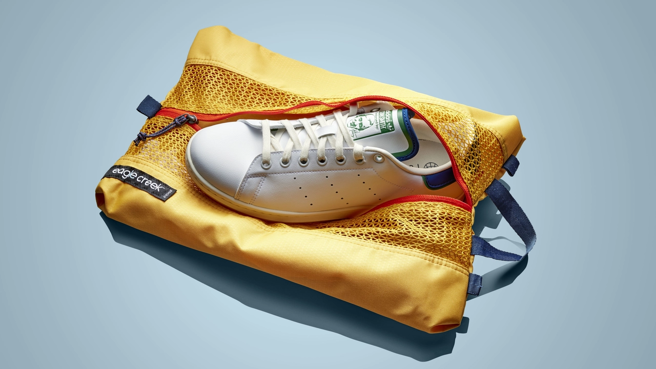 5 Best Travel Shoe Bags to Instantly Upgrade Your Luggage Buy Side from WSJ